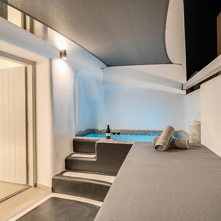 Tiara Suites Santorini Fira  Eksteriør billede