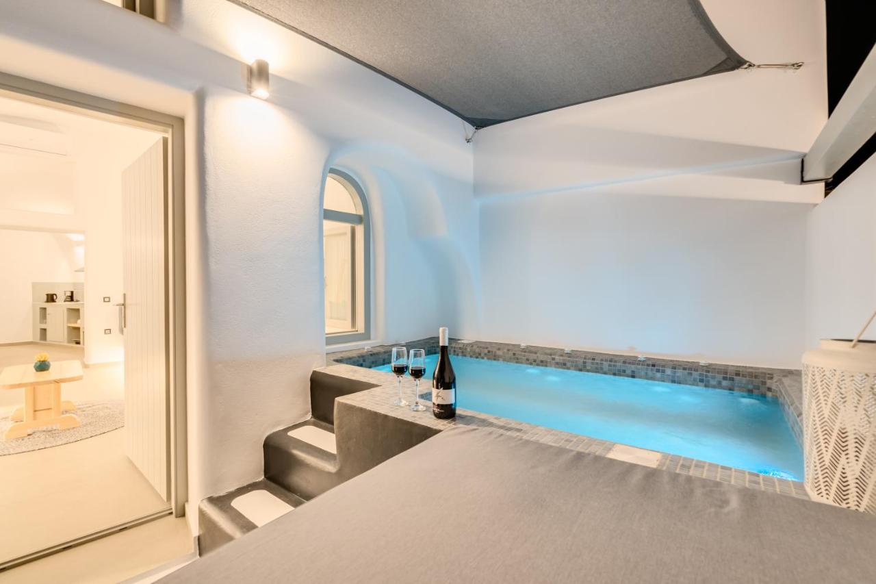 Tiara Suites Santorini Fira  Eksteriør billede