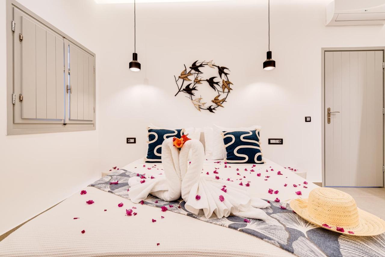 Tiara Suites Santorini Fira  Eksteriør billede