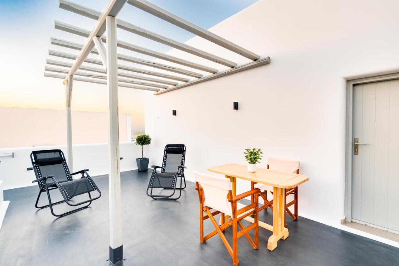 Tiara Suites Santorini Fira  Eksteriør billede