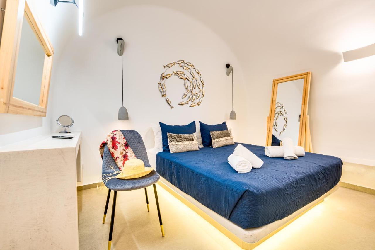 Tiara Suites Santorini Fira  Eksteriør billede