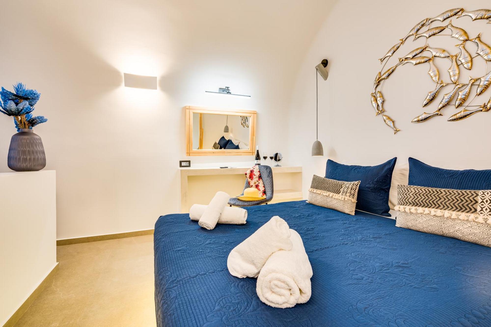 Tiara Suites Santorini Fira  Eksteriør billede